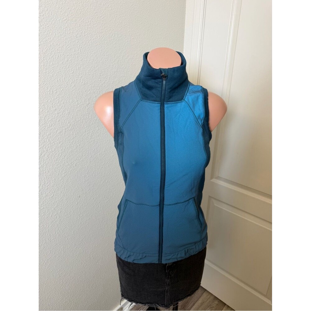 lululemon athletica teal Let's Get Visible reflective running vest Sz 4